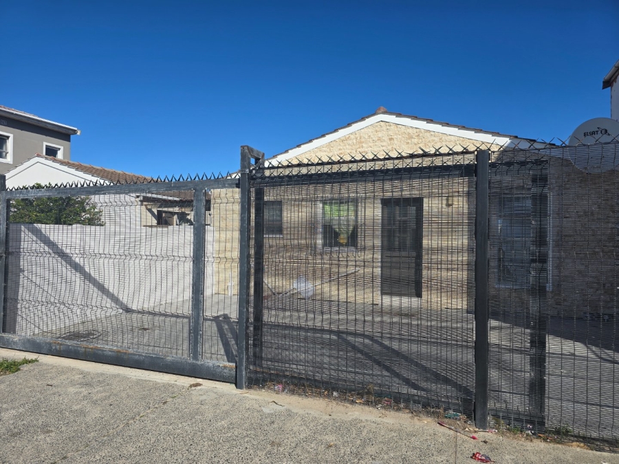 3 Bedroom Property for Sale in Portlands Western Cape